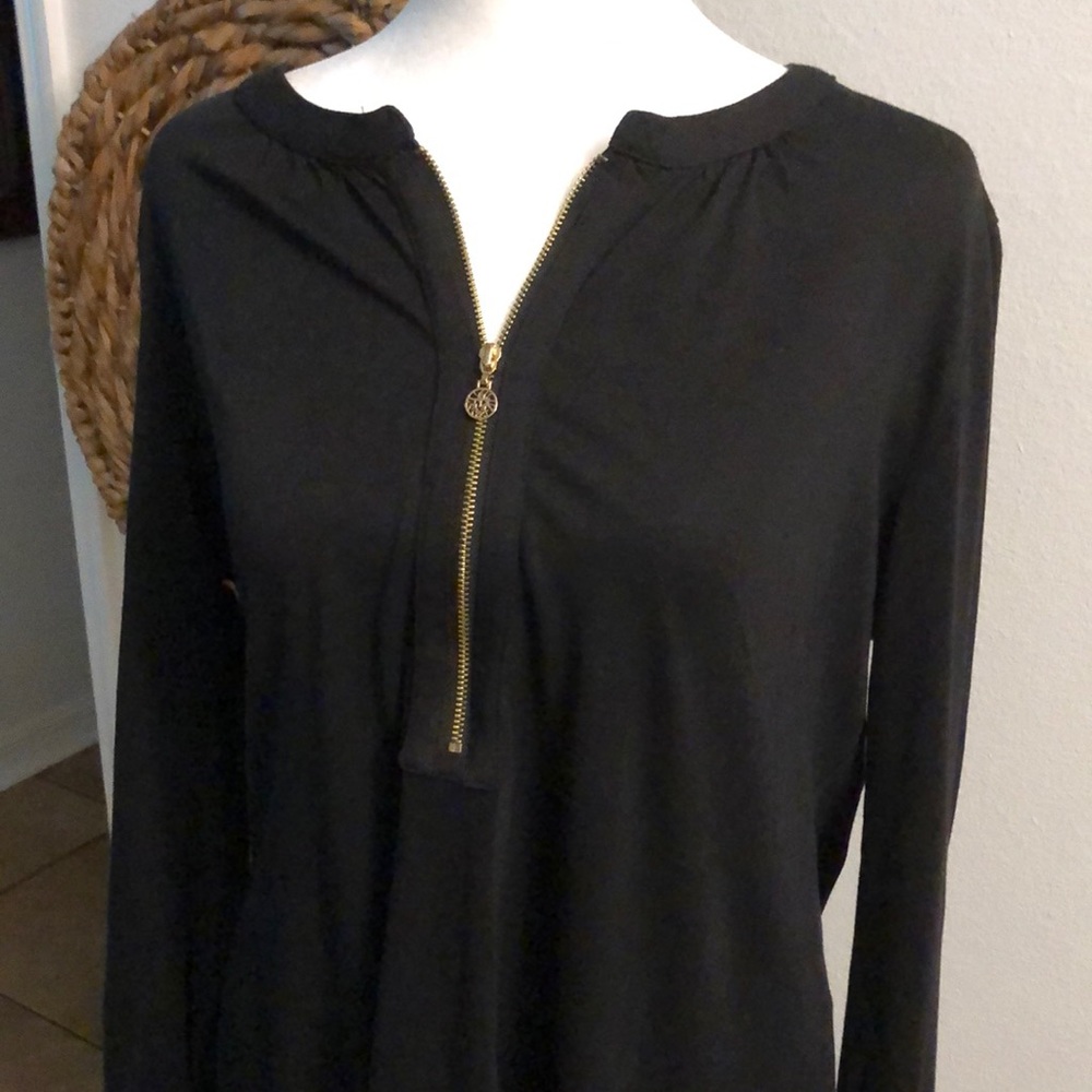 Anne Klein black cotton top with gold zipper size medium excellent condition